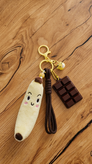 چارم/آویز موزی شکلاتی 🍌🍫