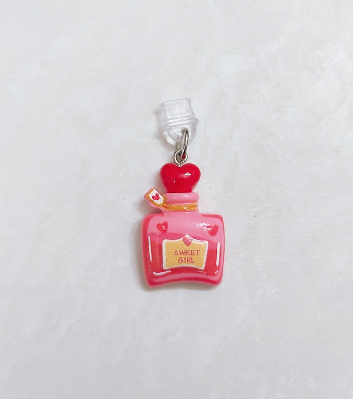 Plug/سوکت اویز پینک چارم طرح عطر 🎀
