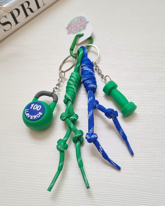 چارم (آویز) پینترستی ورزشی 👟