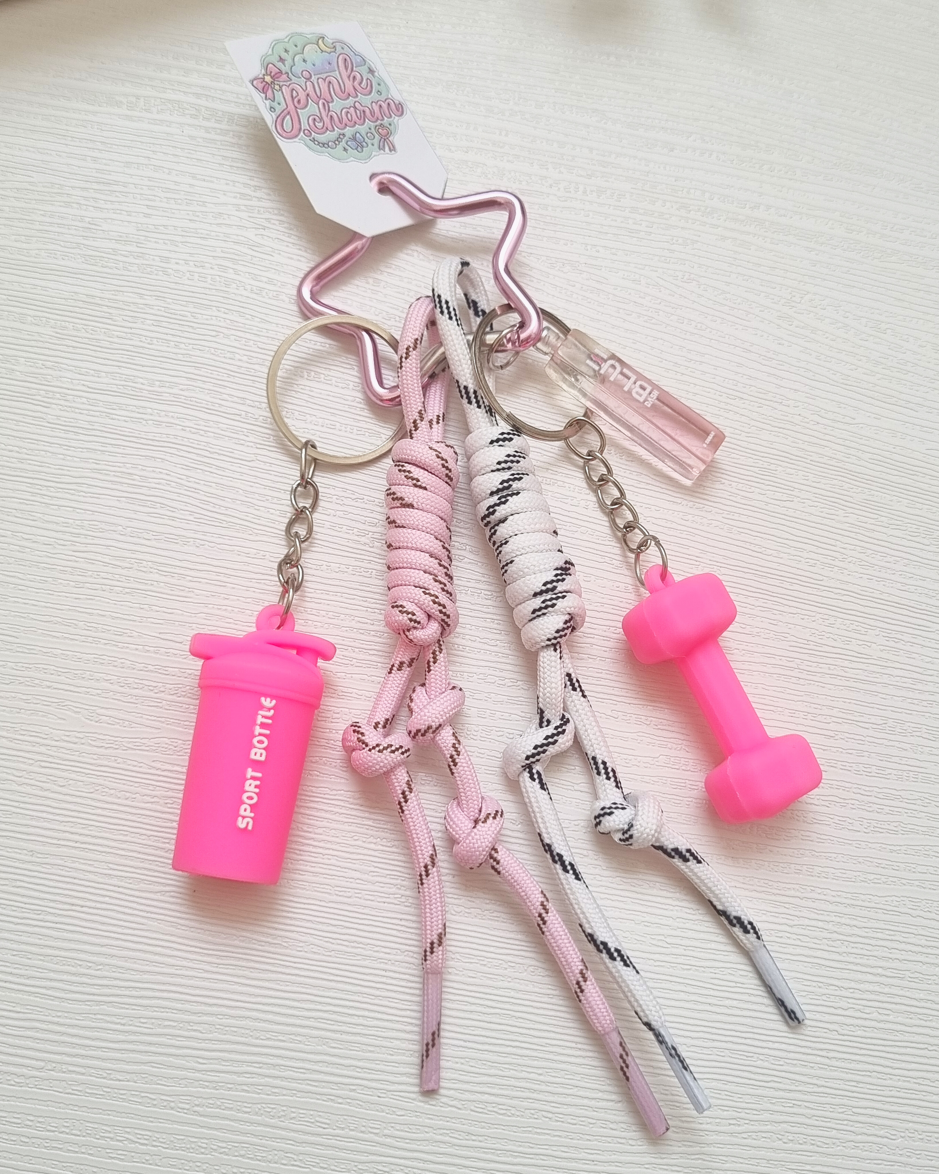 چارم (آویز) پینترستی ورزشی 👟