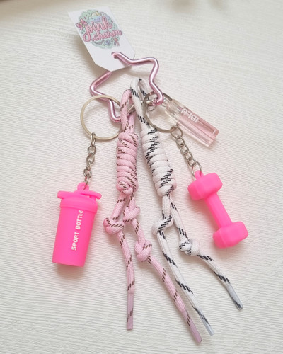چارم (آویز) پینترستی ورزشی 👟